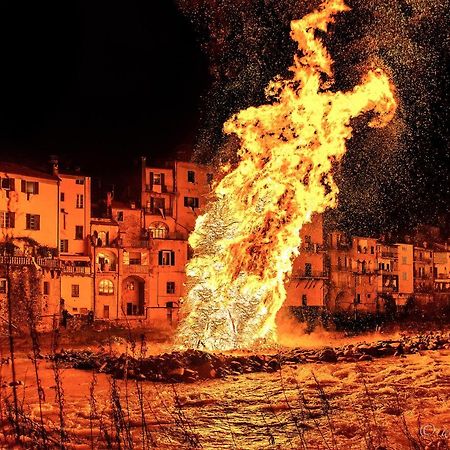 Ca' Di Sommoborgo, Nel Cuore Di Pontremoli Exterior photo